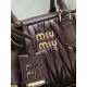 Replica di lusso Borsa tote Miu Miu Arcadie nappa trapuntata 5BB123 Borgogna Imitazioni Cloni Borsa tote Miu Miu Arcadie nappa trapuntata 5BB123 Borgogna firmate