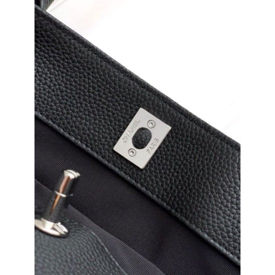 Replica di lusso Bora Pari shopper Chanel Cerf Executive in pelle di vitello nera 32cm Imitazioni Cloni Bora Pari replica shopper Chanel Cerf Executive in pelle di vitello nera 32cm firmate