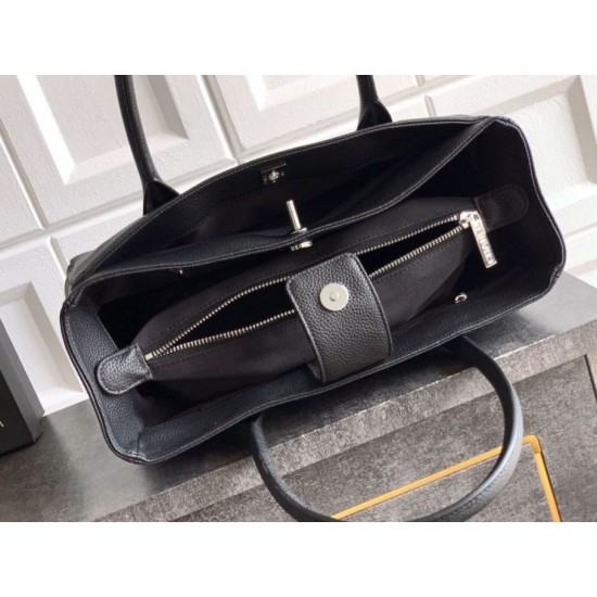 Replica di lusso Bora Pari shopper Chanel Cerf Executive in pelle di vitello nera 32cm Imitazioni Cloni Bora Pari replica shopper Chanel Cerf Executive in pelle di vitello nera 32cm firmate