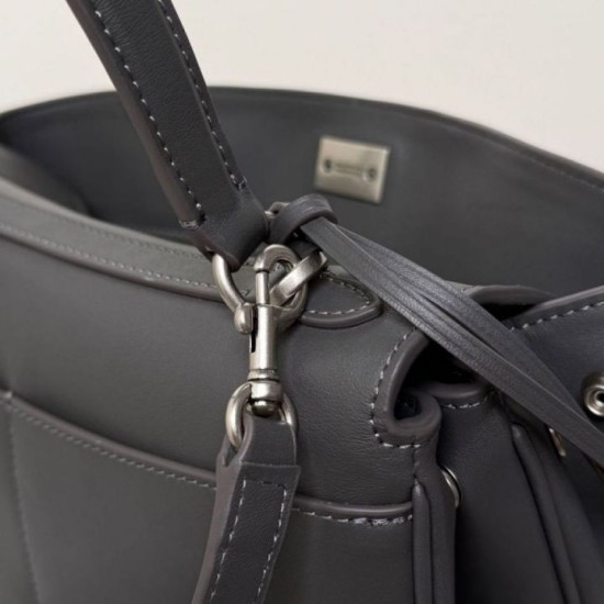 Replica di lusso Borsa a tracolla Balenciaga Rodeo media grigia Imitazioni Cloni Borsa a tracolla Balenciaga Rodeo media grigia firmate
