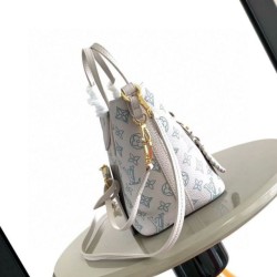Replica di lusso Borse tote Louis Vuitton Blossom PM M12088 Imitazioni Replica Borse tote Louis Vuitton Blossom PM M12088 firmate