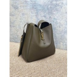 Borse Hobo Grande YSL Saint Laurent Le 5 à 7 morbida muschio chiaro Borse Hobo Grande YSL Saint Laurent Le 5 à 7 morbida muschio chiaro