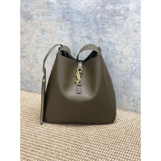 Replica di lusso Imitazioni borse griffate Hobo Grande YSL Saint Laurent Le 5 à 7 morbida muschio chiaro Imitazioni Cloni Imitazioni borse griffate Hobo Grande YSL Saint Laurent Le 5 à 7 morbida muschio chiaro firmate
