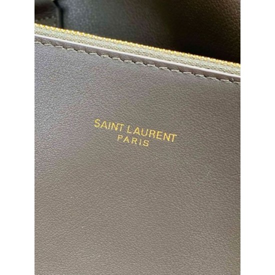Replica di lusso Imitazioni borse griffate Hobo Grande YSL Saint Laurent Le 5 à 7 morbida muschio chiaro Imitazioni Cloni Imitazioni borse griffate Hobo Grande YSL Saint Laurent Le 5 à 7 morbida muschio chiaro firmate