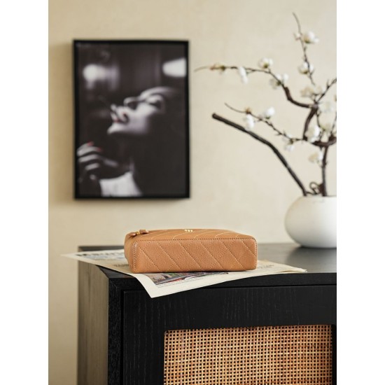 Replica di lusso Chanel 26P Beauty case sottile con manico superiore trapuntato e catena AP5100 Marrone Imitazioni Cloni Chanel 26P Beauty case sottile con manico superiore trapuntato e catena AP5100 Marrone firmate