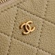 Replica di lusso Chanel 26P Beauty case sottile con manico superiore trapuntato e catena AP5100 Beige Imitazioni Cloni Chanel 26P Beauty case sottile con manico superiore trapuntato e catena AP5100 Beige firmate