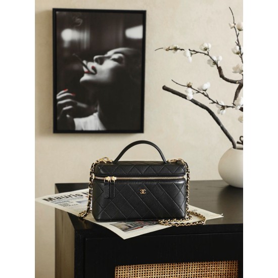 Replica di lusso Chanel 26P Beauty case sottile con manico superiore trapuntato e catena AP5100 nero Imitazioni Cloni Chanel 26P Beauty case sottile con manico superiore trapuntato e catena AP5100 nero firmate