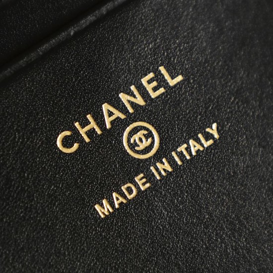 Replica di lusso Chanel 26P Beauty case sottile con manico superiore trapuntato e catena AP5100 nero Imitazioni Cloni Chanel 26P Beauty case sottile con manico superiore trapuntato e catena AP5100 nero firmate