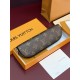 Cloni Astuccio Portamatite Louis Vuitton Charlotte GI1477 nero firmate