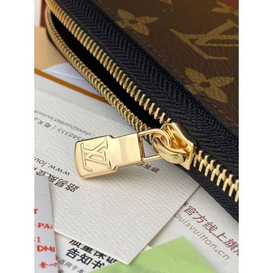 Cloni Astuccio Portamatite Louis Vuitton Charlotte GI1477 nero firmate