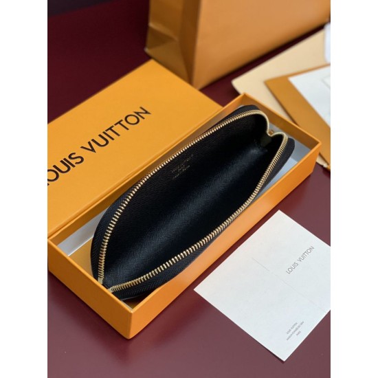 Cloni Astuccio Portamatite Louis Vuitton Charlotte GI1477 nero firmate