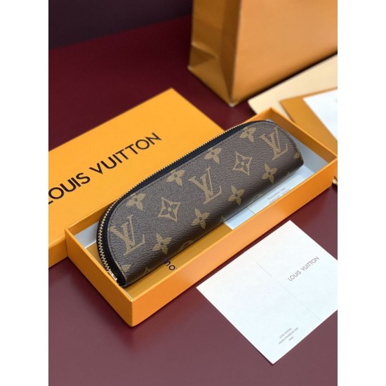 Cloni Astuccio Portamatite Louis Vuitton Charlotte GI1477 nero firmate