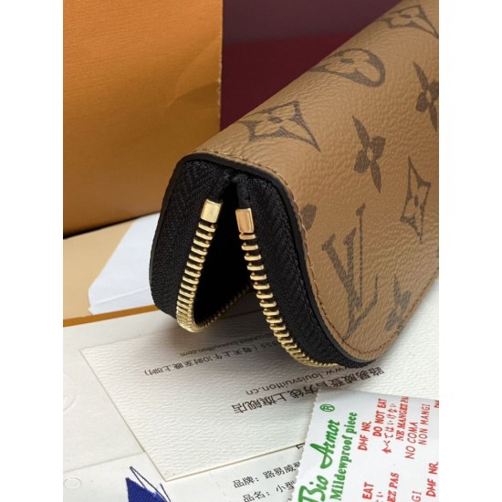 Cloni Astuccio Portamatite Louis Vuitton Charlotte GI1165 marrone firmate