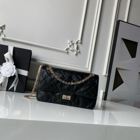 Replica di lusso Borsa Chanel Reissue 2.55 26S pelle rugosa/gonfia Double Flap A37586 nera Imitazioni Cloni Borsa Chanel Reissue 2.55 26S pelle rugosa/gonfia Double Flap A37586 nera firmate