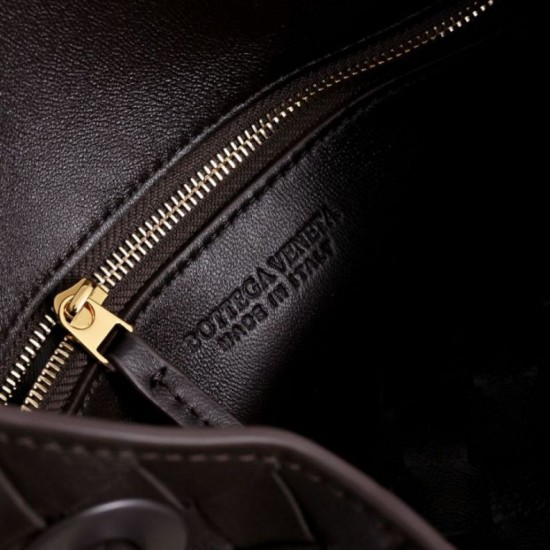 Replica di lusso Borse a secchiello piccola Andiamo di Bottega Veneta Borgogna Imitazioni Cloni Borse Replica a secchiello piccola Andiamo di Bottega Veneta Borgogna firmate