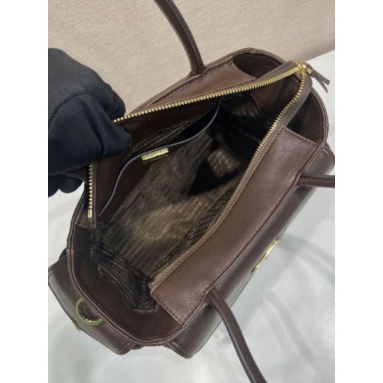 Replica di lusso Borsa tote media Prada Explore nappa 1BG596 bordeaux Imitazioni Cloni Borsa tote media Prada Explore nappa 1BG596 bordeaux firmate