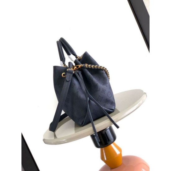 Replica di lusso Borse Alta Qualità tote Louis Vuitton Bella Mahina M59200 nera Imitazioni Cloni Borse Replica Alta Qualità tote Louis Vuitton Bella Mahina M59200 nera firmate