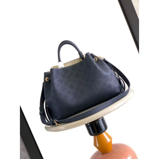Replica di lusso Borse Alta Qualità tote Louis Vuitton Bella Mahina M59200 nera Imitazioni Cloni Borse Replica Alta Qualità tote Louis Vuitton Bella Mahina M59200 nera firmate