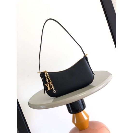 Replica di lusso Bora Pari Louis Vuitton Pochette Louis Vuitton Bloom M25525 Nera Imitazioni Cloni Bora Pari replica Louis Vuitton Pochette Louis Vuitton Bloom M25525 Nera firmate