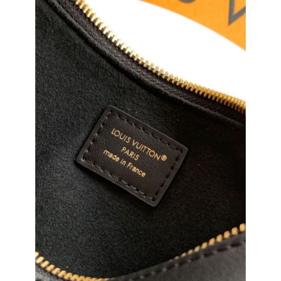 Replica di lusso Bora Pari Louis Vuitton Pochette Louis Vuitton Bloom M25525 Nera Imitazioni Cloni Bora Pari replica Louis Vuitton Pochette Louis Vuitton Bloom M25525 Nera firmate