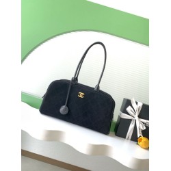 Borsa Chanel 26S Maxi Bowling AS6211 scamosciata di vitello blu scuro