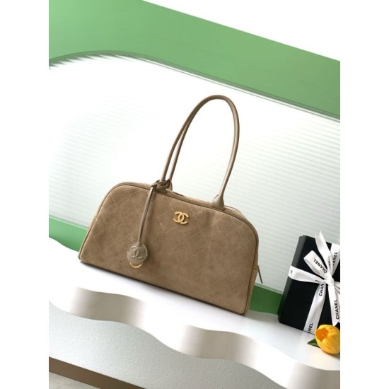 Replica di lusso Borsa Chanel 26S Maxi Bowling AS6211 scamosciata di vitello beige scuro Imitazioni Cloni Borsa Chanel 26S Maxi Bowling AS6211 scamosciata di vitello beige scuro firmate