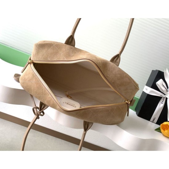 Replica di lusso Borsa Chanel 26S Maxi Bowling AS6211 scamosciata di vitello beige scuro Imitazioni Cloni Borsa Chanel 26S Maxi Bowling AS6211 scamosciata di vitello beige scuro firmate