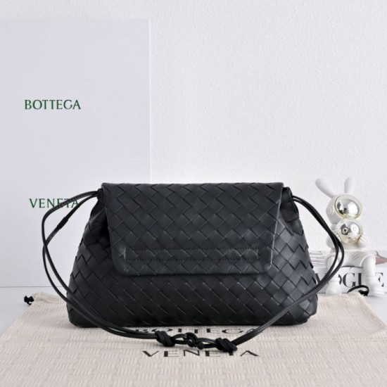 Replica di lusso Borsa a tracolla Bottega Veneta Giorno Intrecciato nera Imitazioni Cloni Borsa a tracolla Bottega Veneta Giorno Intrecciato nera firmate
