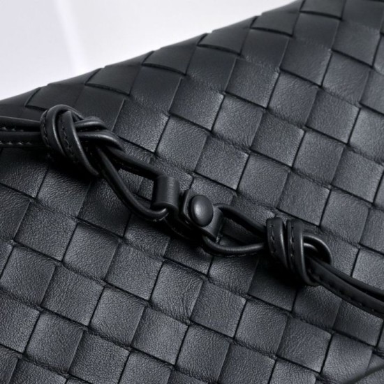 Replica di lusso Borsa a tracolla Bottega Veneta Giorno Intrecciato nera Imitazioni Cloni Borsa a tracolla Bottega Veneta Giorno Intrecciato nera firmate