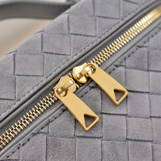 Replica di lusso Borse Beauty case Bottega Veneta trucco scamosciata Grigio Imitazioni Cloni Borse Beauty case Bottega Veneta trucco scamosciata Grigio firmate