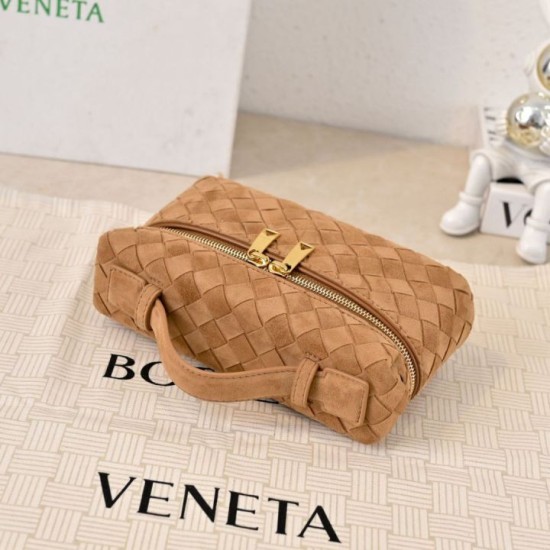 Cloni Borse Beauty case Bottega Veneta trucco scamosciata Marrone firmate