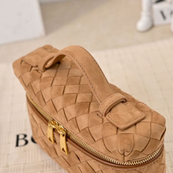 Cloni Borse Beauty case Bottega Veneta trucco scamosciata Marrone firmate