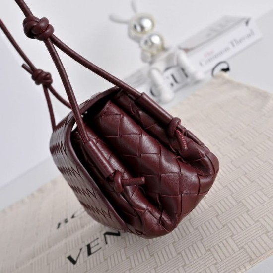 Cloni Borse Replica fedele Notturno Intrecciato Bottega Veneta Borgogna firmate