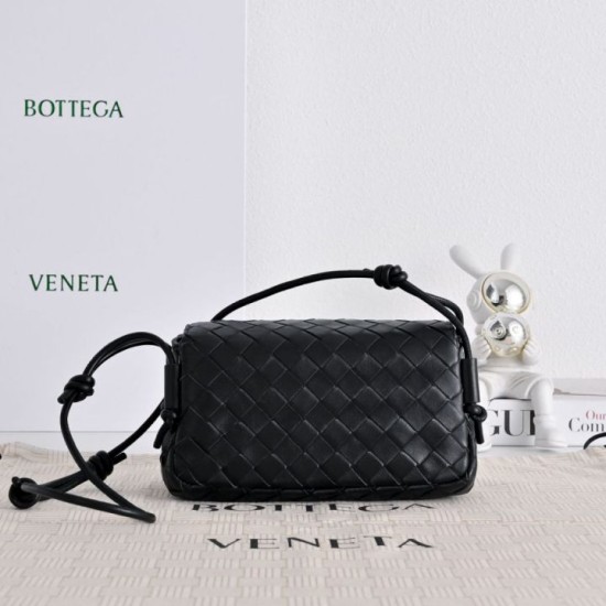 Replica di lusso Borsa 1:1 a tracolla Notturno Intrecciato Bottega Veneta Nero Imitazioni Cloni Borsa Replica a tracolla Notturno Intrecciato Bottega Veneta Nero firmate