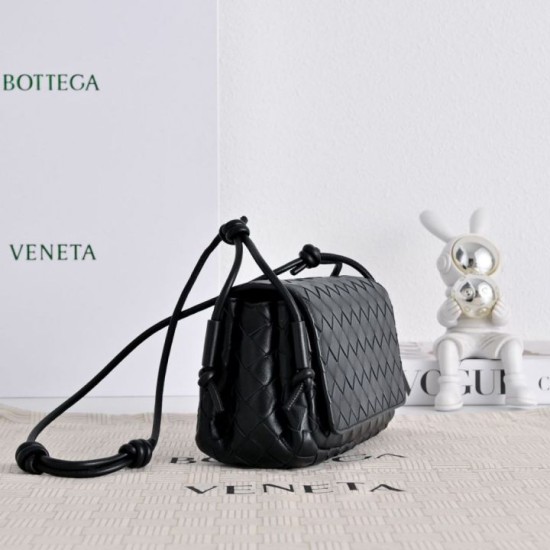 Replica di lusso Borsa 1:1 a tracolla Notturno Intrecciato Bottega Veneta Nero Imitazioni Cloni Borsa Replica a tracolla Notturno Intrecciato Bottega Veneta Nero firmate