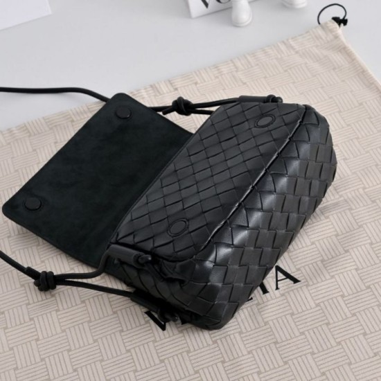 Replica di lusso Borsa 1:1 a tracolla Notturno Intrecciato Bottega Veneta Nero Imitazioni Cloni Borsa Replica a tracolla Notturno Intrecciato Bottega Veneta Nero firmate