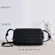 Replica di lusso Borsa 1:1 a tracolla Notturno Intrecciato Bottega Veneta Nero Imitazioni Cloni Borsa Replica a tracolla Notturno Intrecciato Bottega Veneta Nero firmate