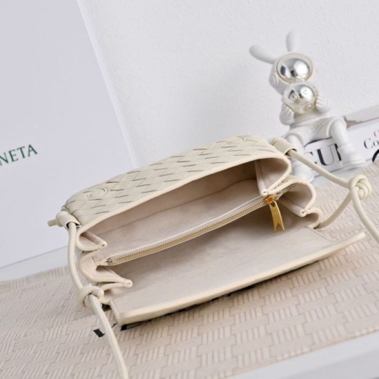 Replica di lusso Borse Alta Qualità a tracolla Notturno Intrecciato Bottega Veneta Bianco Imitazioni Cloni Borse Replica Alta Qualità a tracolla Notturno Intrecciato Bottega Veneta Bianco firmate