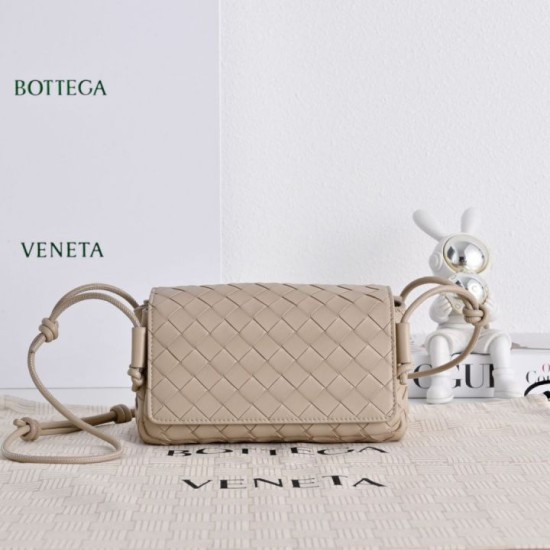 Replica di lusso Borsa a tracolla Notturno Intrecciato Bottega Veneta Beige Imitazioni Cloni Borsa a tracolla Notturno Intrecciato Bottega Veneta Beige firmate