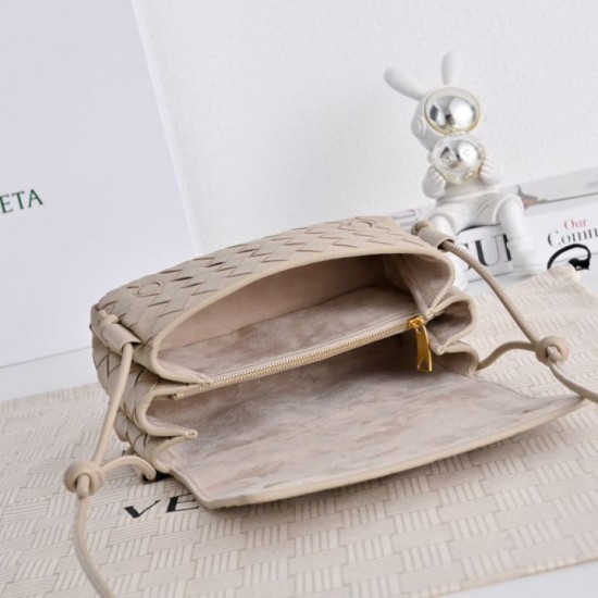 Replica di lusso Borsa a tracolla Notturno Intrecciato Bottega Veneta Beige Imitazioni Cloni Borsa a tracolla Notturno Intrecciato Bottega Veneta Beige firmate