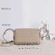 Replica di lusso Borsa a tracolla Notturno Intrecciato Bottega Veneta Beige Imitazioni Cloni Borsa a tracolla Notturno Intrecciato Bottega Veneta Beige firmate