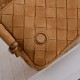 Replica di lusso Borse Firmate a tracolla Notturno Intrecciato Bottega Veneta Marrone scamosciato Imitazioni Cloni Borse Firmate Replica a tracolla Notturno Intrecciato Bottega Veneta Marrone scamosciato firmate