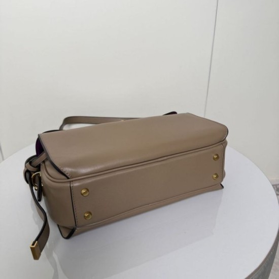 Replica di lusso Borsa a tracolla media Balenciaga Le 7 albicocca Imitazioni Replica Perfetta Borsa a tracolla media Balenciaga Le 7 albicocca firmate