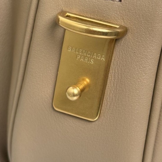 Replica di lusso Borsa a tracolla media Balenciaga Le 7 albicocca Imitazioni Replica Perfetta Borsa a tracolla media Balenciaga Le 7 albicocca firmate