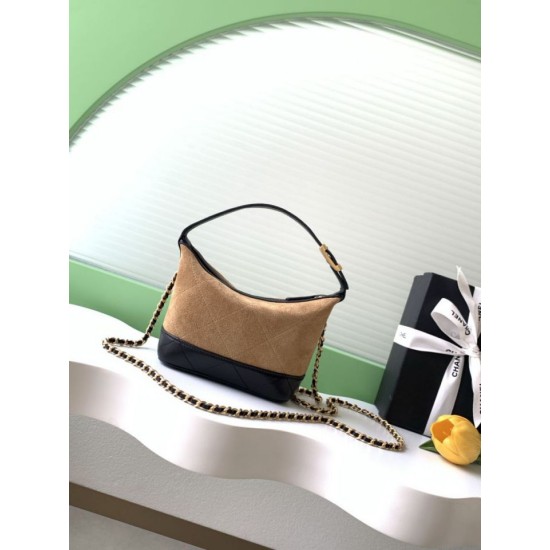 Replica di lusso Pochette Chanel AP5187 Mini Coco Base con catena in camoscio marrone Imitazioni Cloni Pochette Chanel AP5187 Mini Coco Base con catena in camoscio marrone firmate