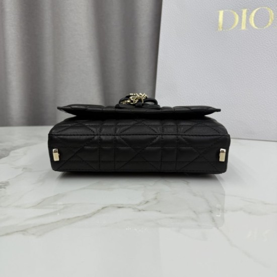 Replica di lusso Borse Dior My Tender Dior Top Handle Mini Chain Bag nera Imitazioni Cloni Borse Replica Dior My Tender Dior Top Handle Mini Chain Bag nera firmate