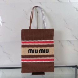 Cloni Borsa tote Miu Miu crochet rafia 5BG248 con ricami verticali firmate