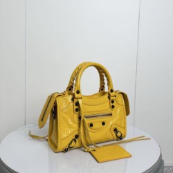 Replica di lusso Borsa Balenciaga Le City Mini 24cm pelle di agnello stropicciata gialla Imitazioni Replica Perfetta Borsa Balenciaga Le City Mini 24cm pelle di agnello stropicciata gialla firmate