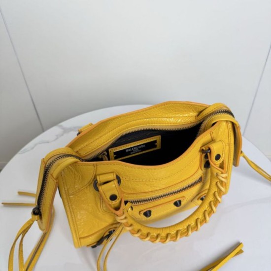 Replica di lusso Borsa Balenciaga Le City Mini 24cm pelle di agnello stropicciata gialla Imitazioni Replica Perfetta Borsa Balenciaga Le City Mini 24cm pelle di agnello stropicciata gialla firmate