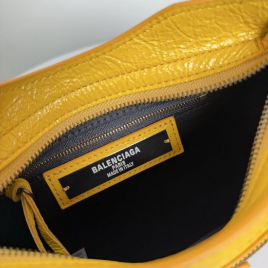 Replica di lusso Borsa Balenciaga Le City Mini 24cm pelle di agnello stropicciata gialla Imitazioni Replica Perfetta Borsa Balenciaga Le City Mini 24cm pelle di agnello stropicciata gialla firmate